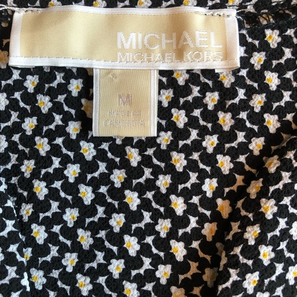 Michael Kors Black & White Asymmetrical Blouse w/ 3/4 Length Tie Sleeves Size M - Picture 6 of 8